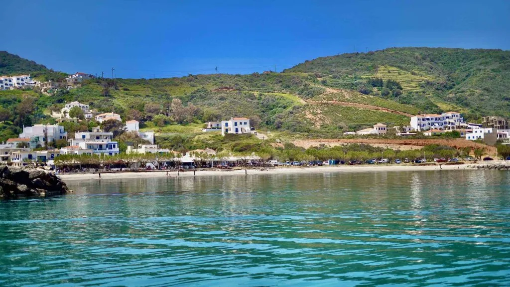 Agia Pelagia beach with crystal clear water in Kythira - holidays in Kythira | Αγία Πελαγία - άνεση και ασφάλεια για όλη την οικογένεια